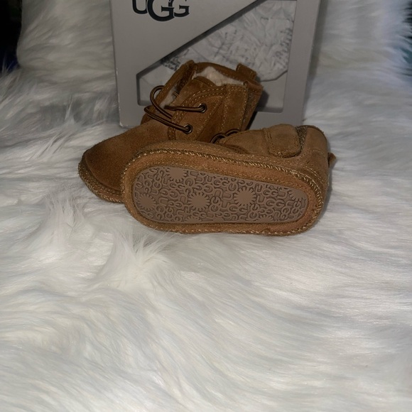 Baby UGG’s - Picture 2 of 3